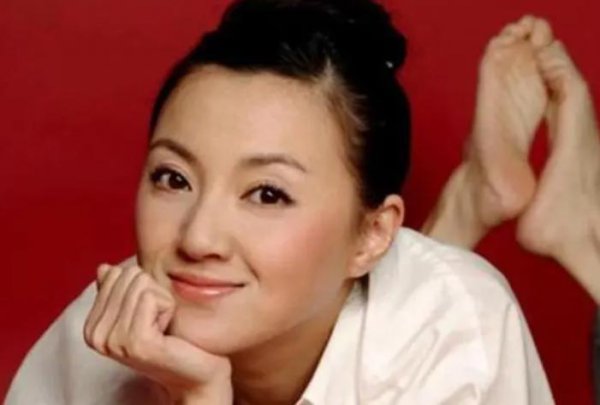 金玉婷的个人资料图片