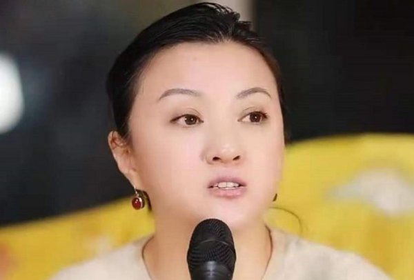 金玉婷的个人资料图片