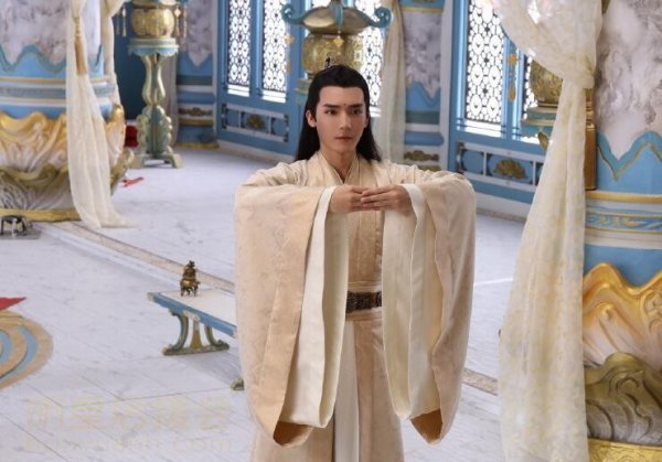 朱赞锦演的陈情令中的谁