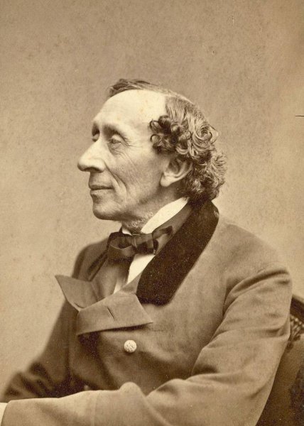 海的女儿作者简介及其主要作品