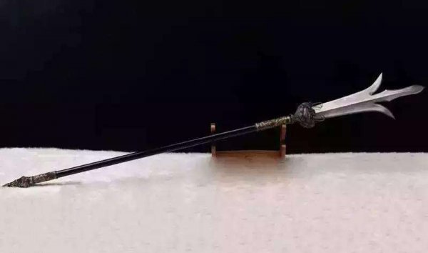 杨戬的武器叫什么名字