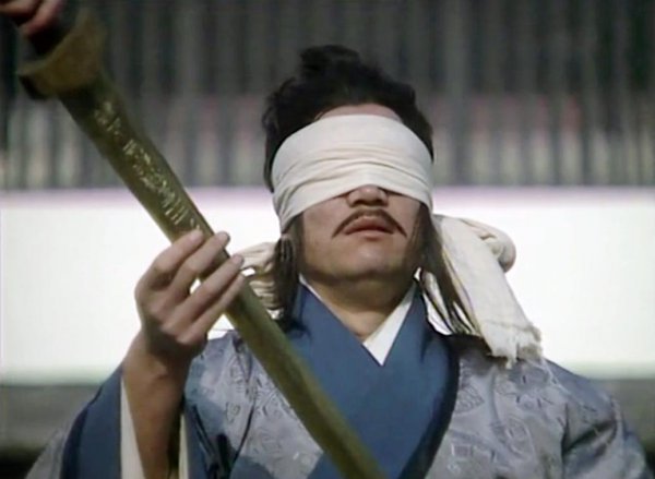 为什么人死后要盖住脸