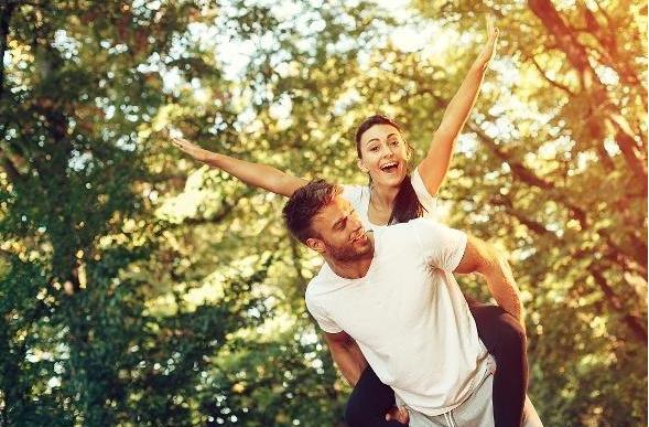 男人想追你的前兆有哪些