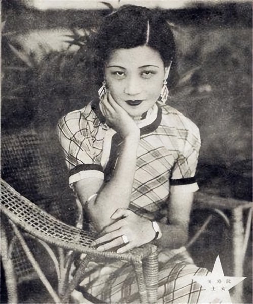 阮玲玉的一生经过故事简介