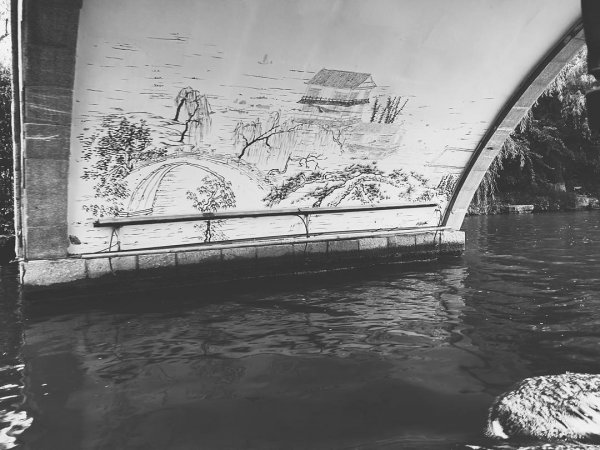 尾生抱柱的意思和典故