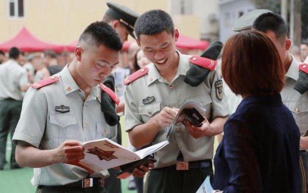 一级士官工资多少一个月