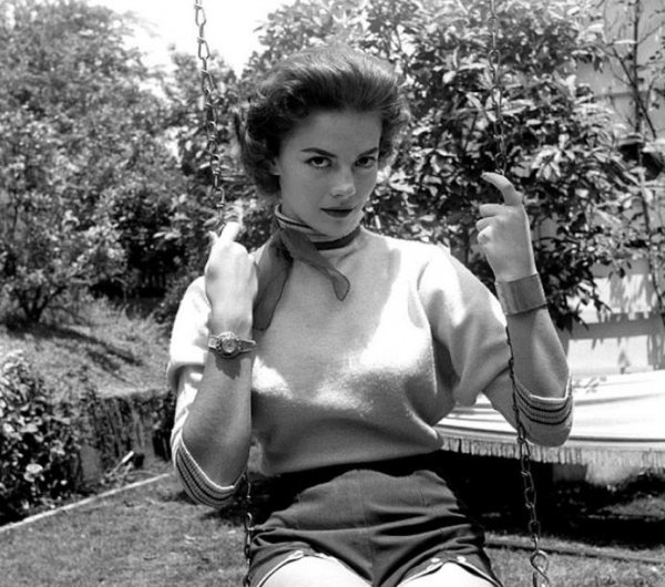 漂亮女明星前二十名是谁