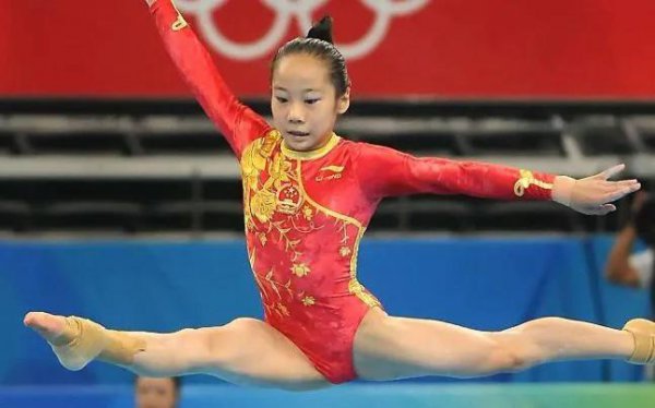 奥运冠军邓琳琳个人简历