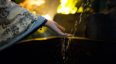 充满遗憾的古诗词有哪些 形容人生无奈有遗憾的古诗词