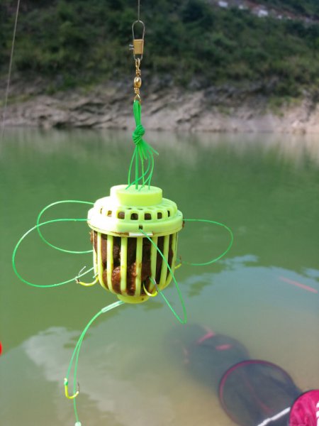 钓翘嘴用什么钩最好