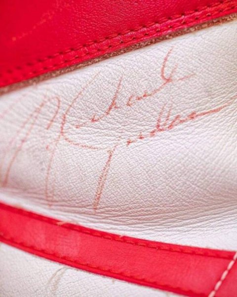 世界上最贵的球鞋排行第一