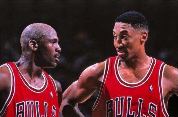 篮球1到5号位站位图