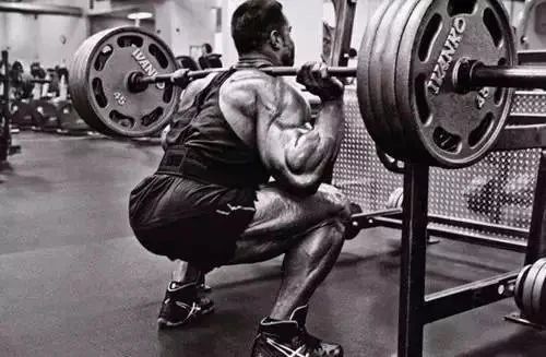 健身三大项是哪三项图片