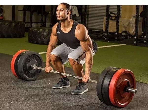 健身三大项是哪三项图片