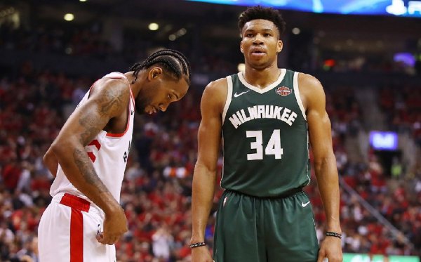 篮球小前锋站位图解