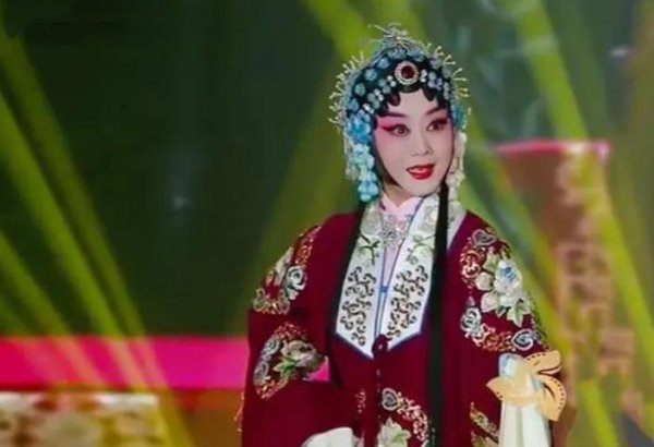 李胜素为什么不结婚