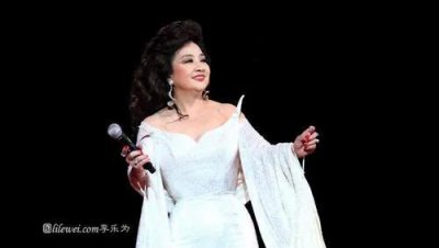 徐小凤个人资料简介及现在情况 香港歌手徐小凤地位高