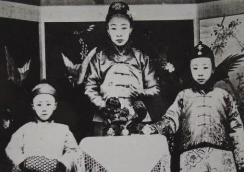 溥仪皇帝个人简历