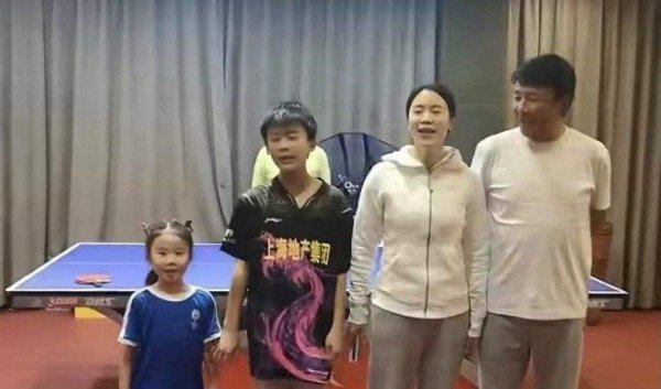 世界冠军王楠老公郭斌简历