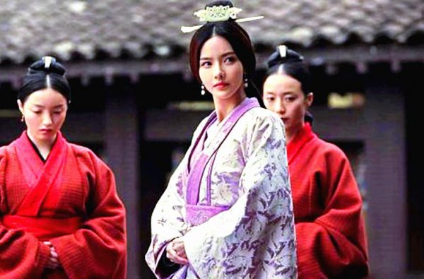 评价甄宓的一生幸福吗