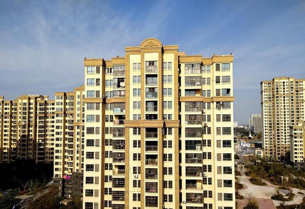 楼房西户和东户哪个好