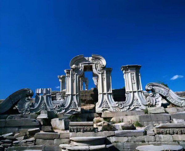 北京圆明园谁烧毁的