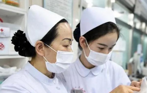 本科护士一个月工资大概多少