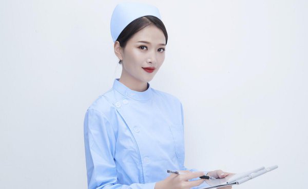 本科护士一个月工资大概多少