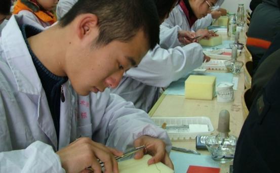 最新中国医学院排名