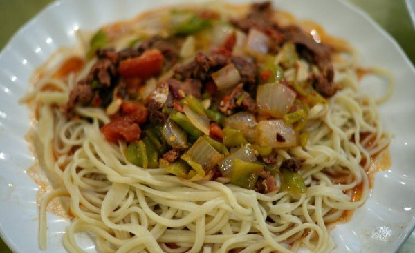 新疆工资一般多少钱一个月