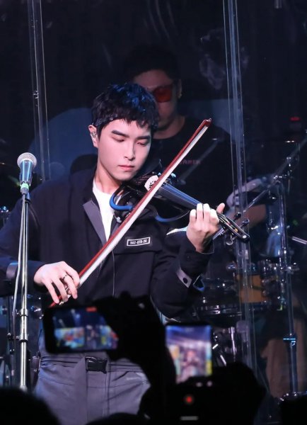 沈以诚个人资料介绍