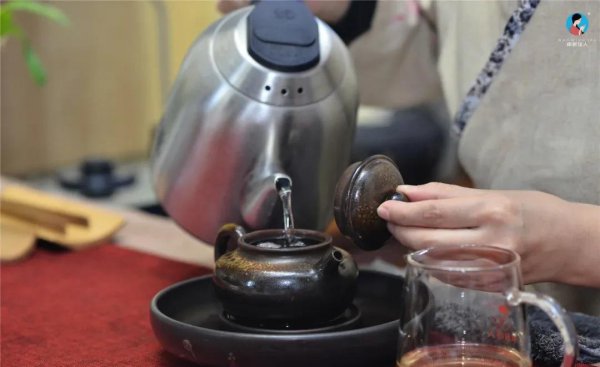茶壶怎么开壶方法