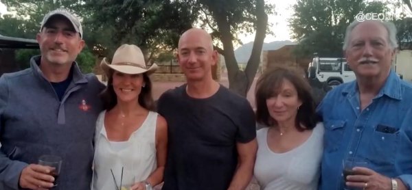 世界首富贝佐斯个人资料简介