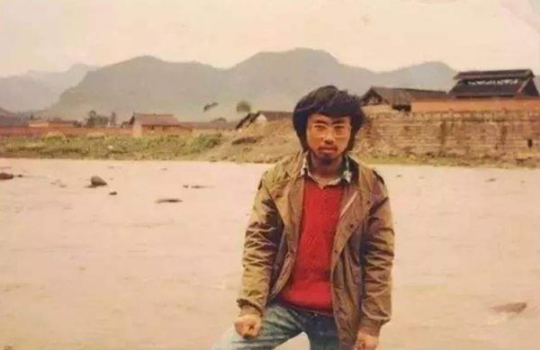 海子为什么选择卧轨