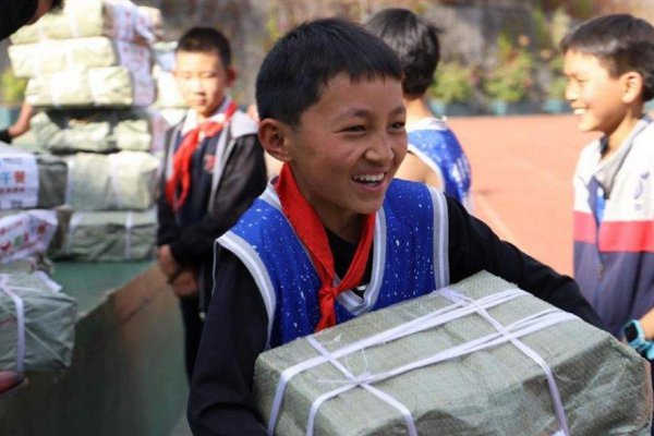 黄晓明和杨颖的宝宝叫什么