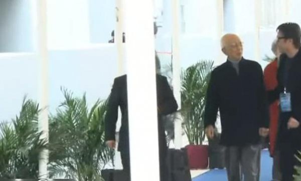 邹文怀是一个什么样的人