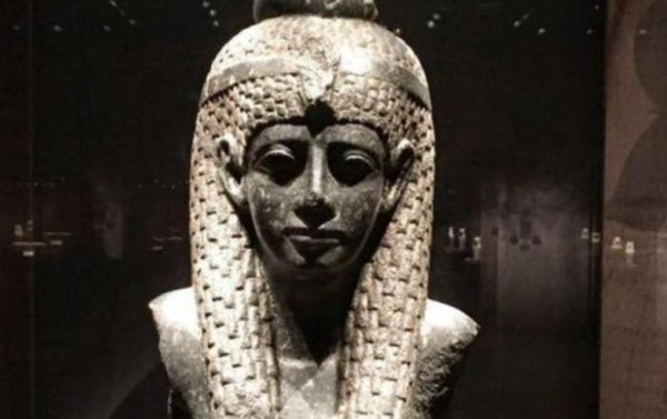 埃及艳后复原图好看吗