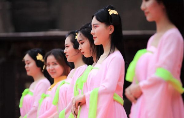 试婚格格是什么意思