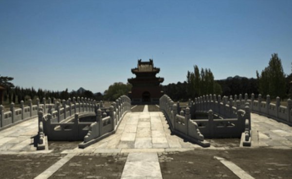 康熙陵墓被盗了吗