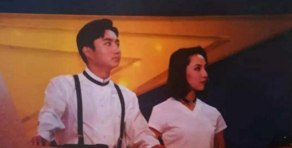 涂松岩老婆是圈外人吗