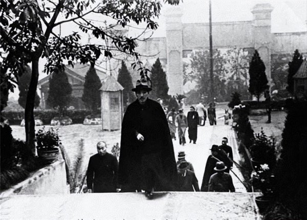 黄河花园口决堤事件的起因和结果