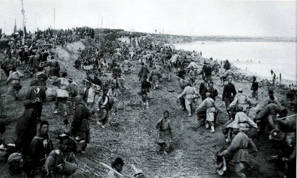 黄河花园口决堤事件的起因和结果