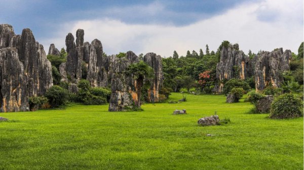 喀斯特地貌形成原因