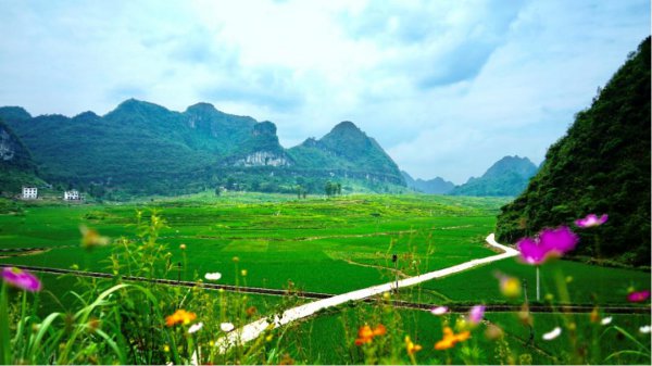 喀斯特地貌形成原因