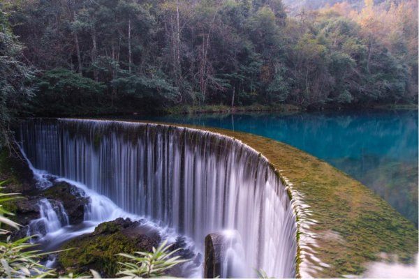 喀斯特地貌形成原因