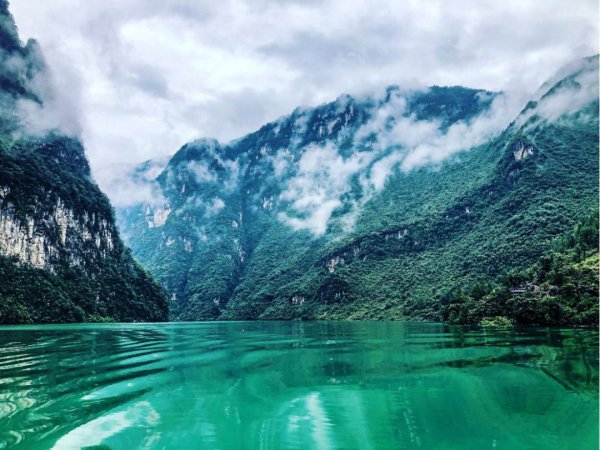 喀斯特地貌形成原因