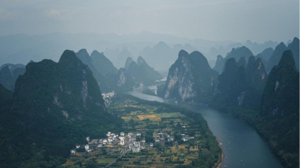 喀斯特地貌形成原因