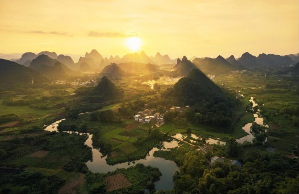 喀斯特地貌形成原因