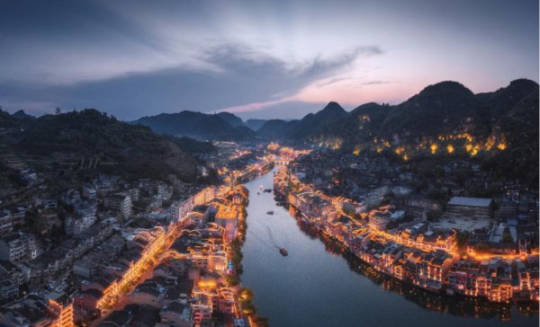 喀斯特地貌形成原因