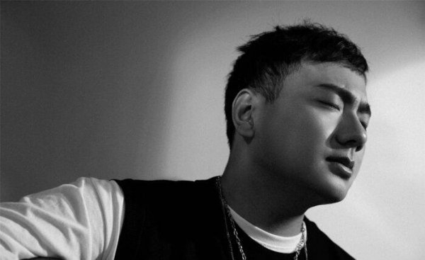 海来阿木个人资料和他老婆